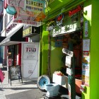 Boutique complètement zarbi